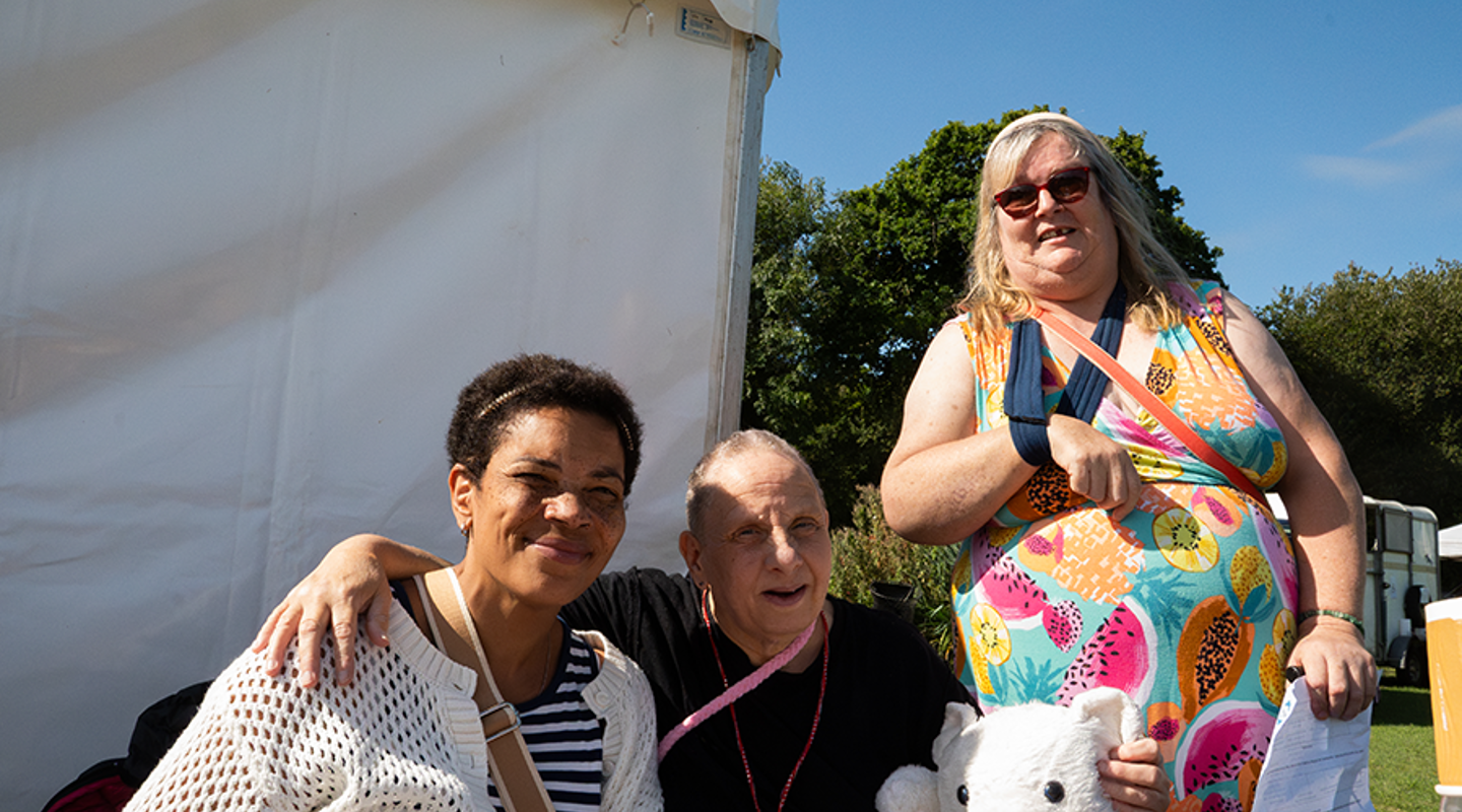 Kathie Warne, Carole Scambell, Snowflake The Bear, Janet Cotchin Resized